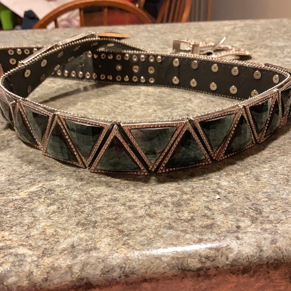 Woman’s Rhinestone Belt - Picture 2 of 3